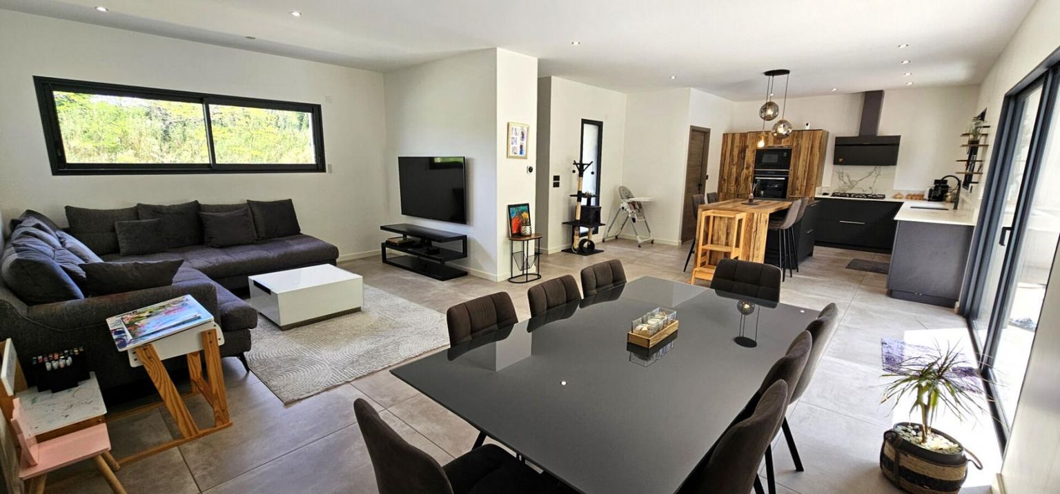 MONTELIMAR Maison à Montélimar de 127 m2 avec piscine et garage 3