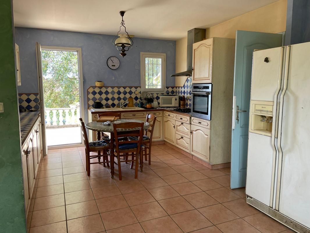 SAINT-SATURNIN-LES-APT Exclusivité, Saint Saturnin Les Apt villa 6 pièces 3