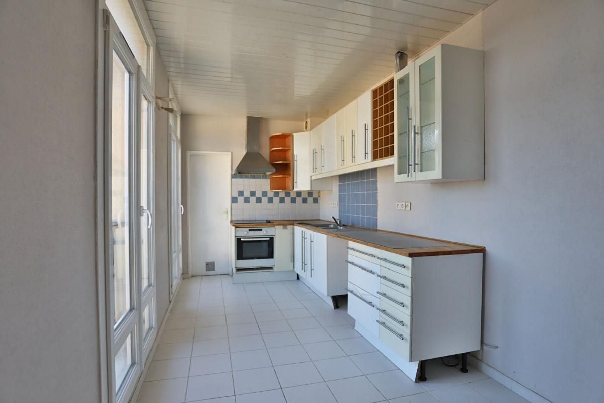 BEAUVAIS Appartement 5 pièce(s) 91 m2 3
