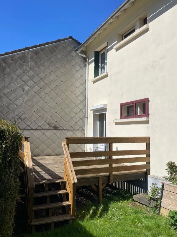 MONT-DORE Charmante maison de village de 4 chambres sur 600 m2 de terrain avec garage 4