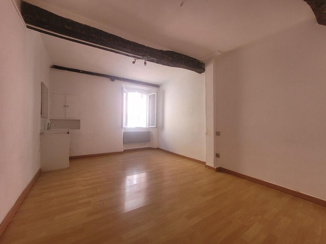 VINS-SUR-CARAMY VINS SUR CARAMY - Maison de village de 128,74m² avec terrasse et jardin 4
