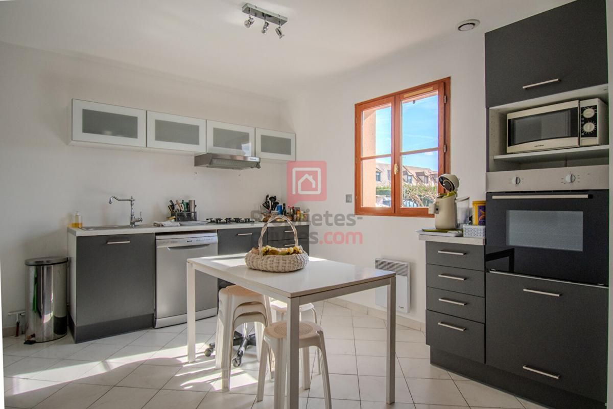 SAINT-PATHUS À VENDRE - MAISON FAMILIAL 6 PIÈCES + STUDIO INDEPENDANT - SAINT-PATHUS - 104 m² habitables sur 625 m² de terrain ! 2