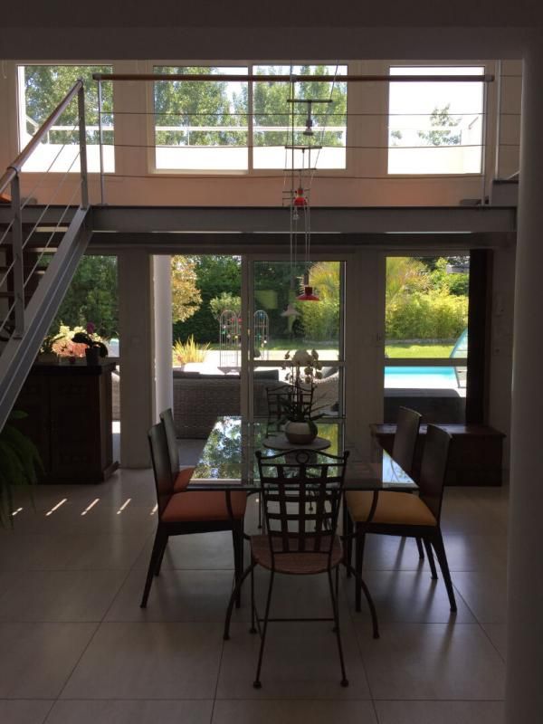 ARTIGUES-PRES-BORDEAUX DEMEURE DE PRESTIGE  FAMILIALE JARDIN PISCINE ET GARAGE DOUBLE 4