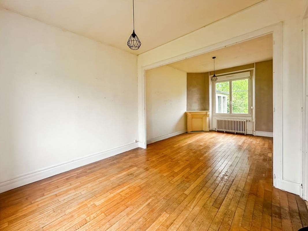 CHARLEVILLE-MEZIERES Maison de caractère à Prix-lès-Mézières 3