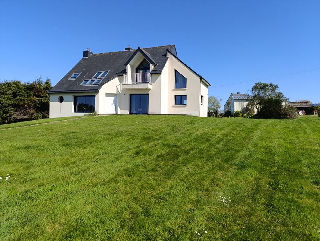 LAMBALLE À VENDRE Superbe maison familiale avec vue sur la baie Lamballe-Armor 2