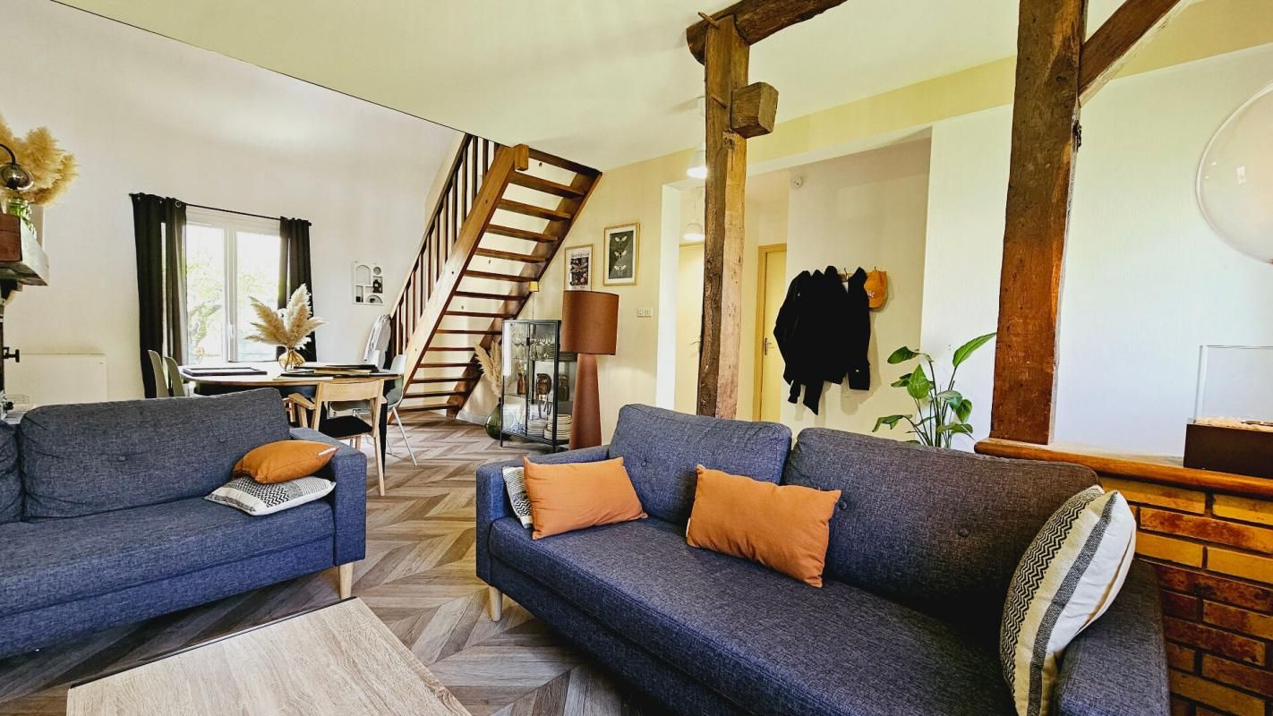 PLAIMPIED-GIVAUDINS MAISON 87M² 5 PIECES 3 CHAMBRES JARDIN GRANGE 2