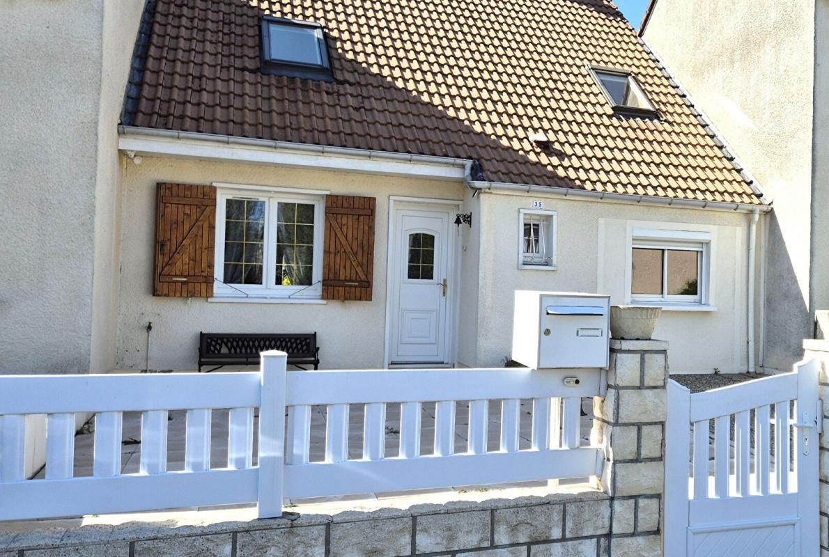 SAINT-DIZIER Belle Maison de 104 m² à Rafraîchir avec Cour avant, Cave, Terrasse, Abri de jardin et Terrain clos et arboré de 260 m² 2