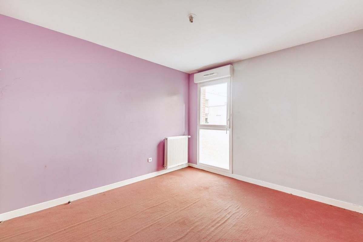 BOBIGNY Duplex lumineux avec balcon et terrasse ? 4 pièces de 83 m² 2