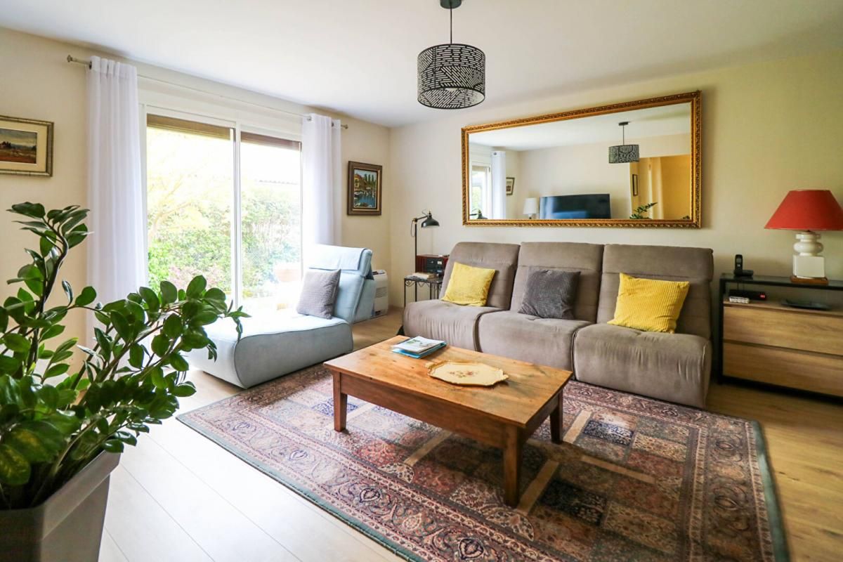 UZES Villa rénovée avec jardin à pied du centre d'Uzès 3