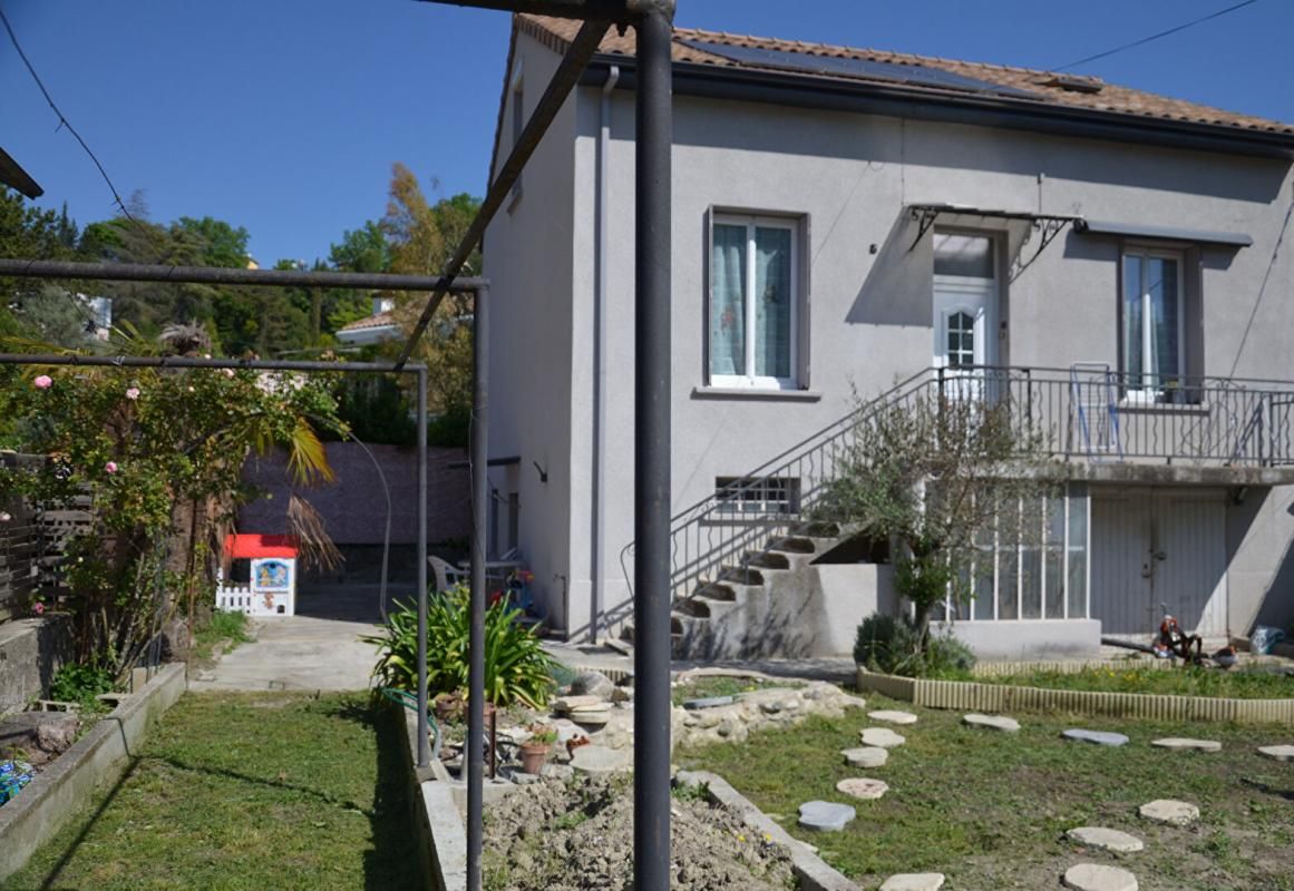 MAISON 4 PIECES 120M2