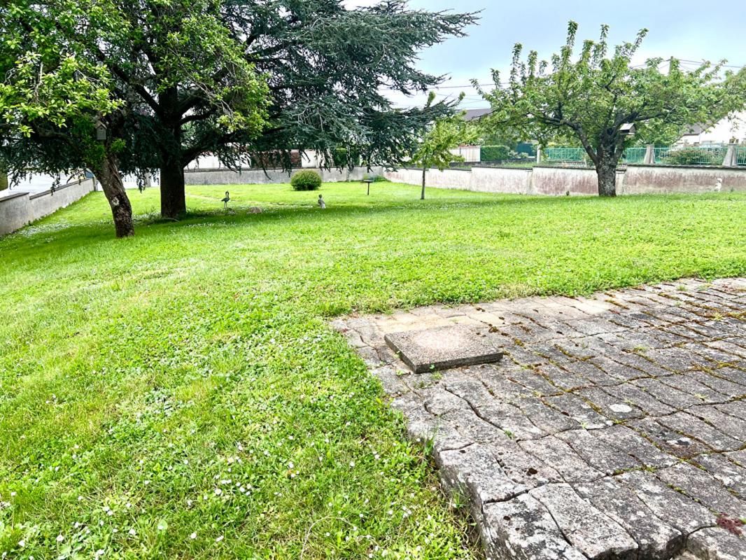 NAVEIL Maison  6 pièce(s) 140 m2    TGV 5mn 3