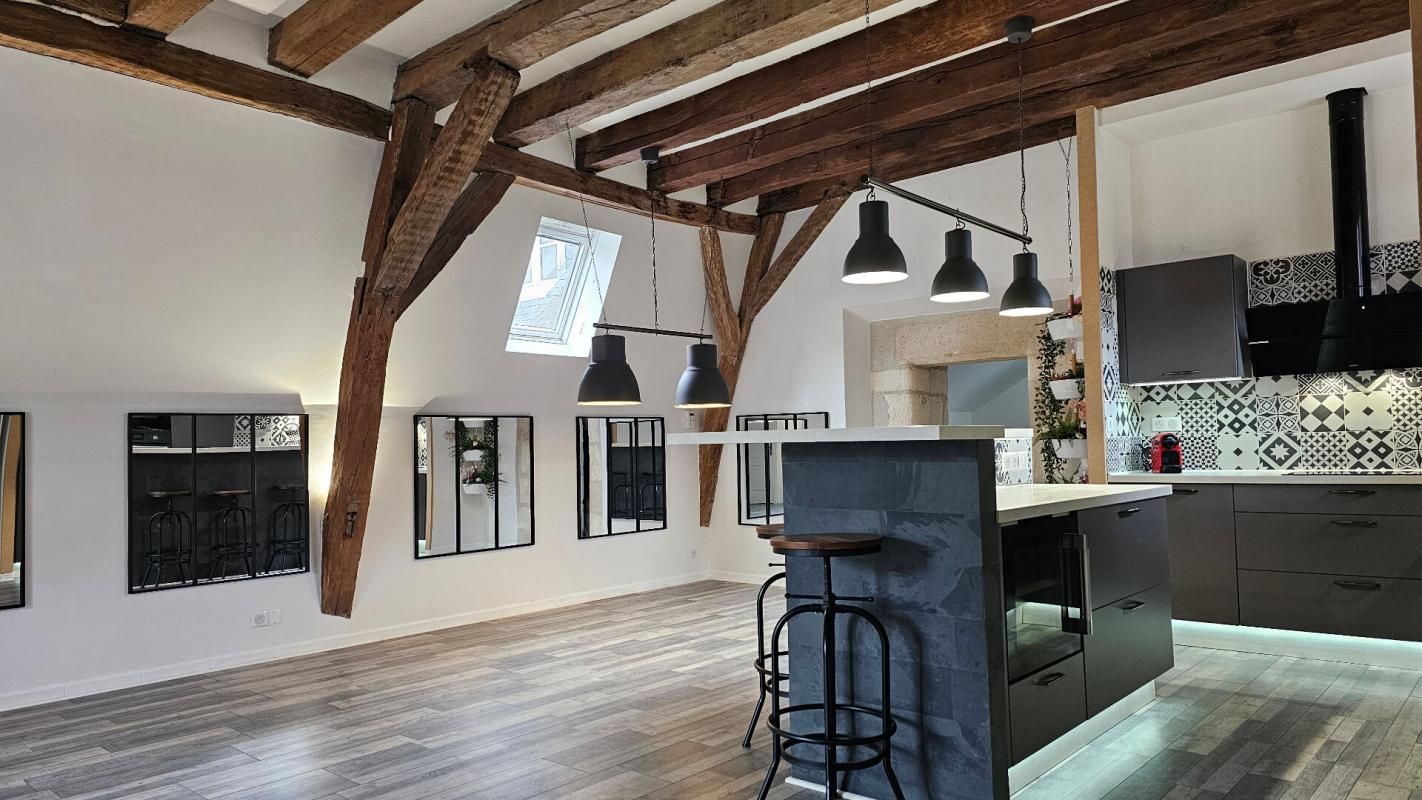 BOURGES BOURGES CENTRE APPARTEMENT 111M² 4 CHAMBRES PARKINGS 3