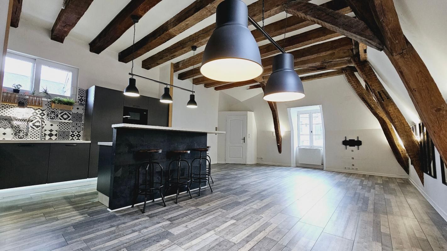 BOURGES BOURGES CENTRE APPARTEMENT 111M² 4 CHAMBRES PARKINGS 4