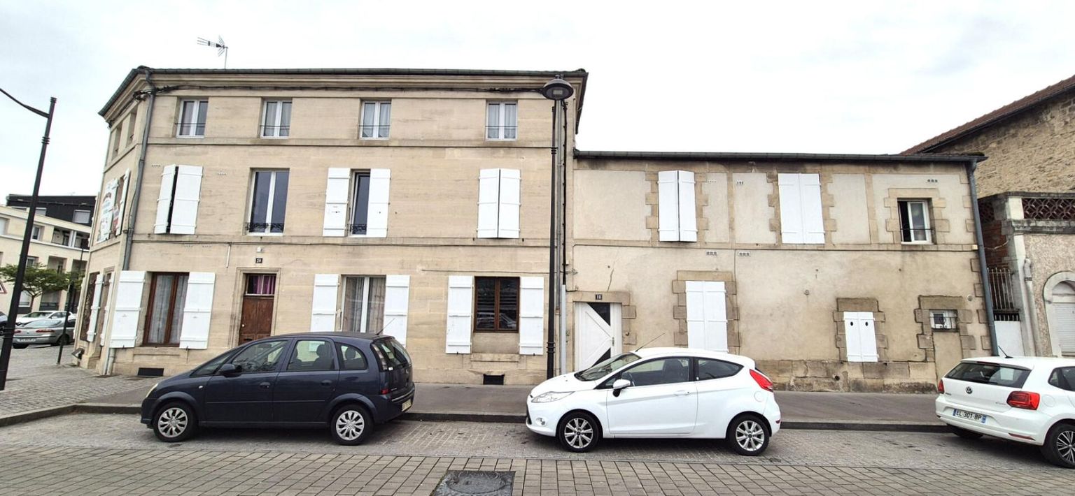 SAINT-DIZIER Bel ensemble Immobilier de Rapport et Rentabilité Locative de 200 m² à Rénover avec Cave, Parking extérieur Gratuit et Terrain de 160 m² 1