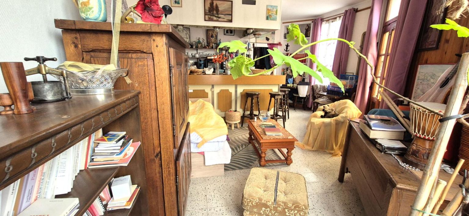 SAINT-DIZIER Bel ensemble Immobilier de Rapport et Rentabilité Locative de 200 m² à Rénover avec Cave, Parking extérieur Gratuit et Terrain de 160 m² 3