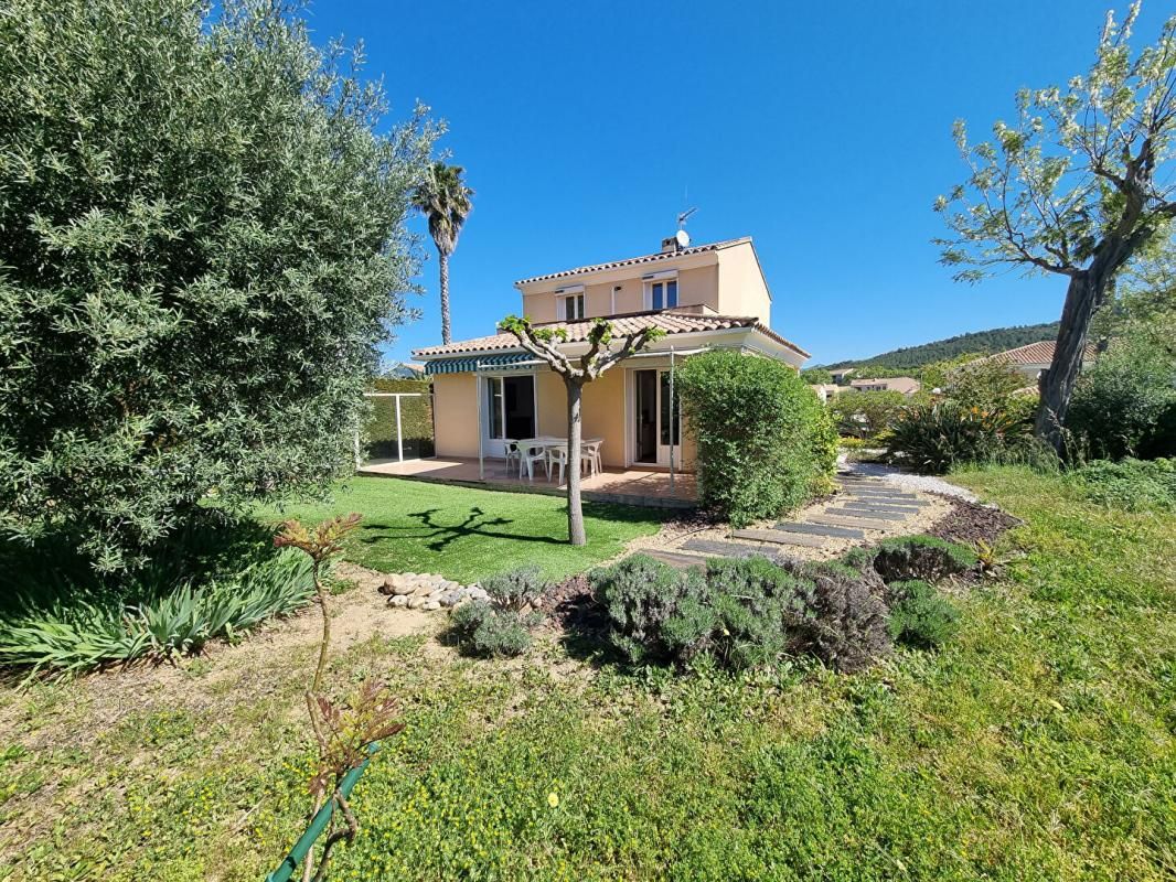 SIX-FOURS-LES-PLAGES Maison Six Fours 4 pièces 103 m2 2