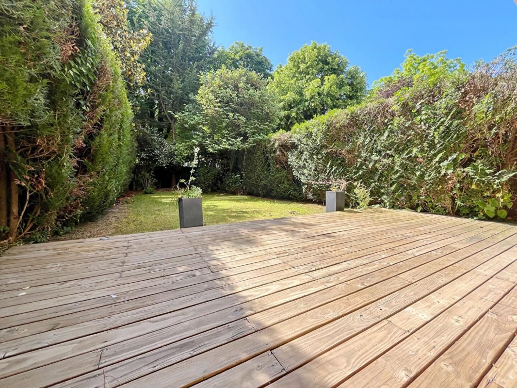 NEUILLY-SUR-SEINE Duplex 4 chambres 198 m2 avec deux jardins (265 m2) 4