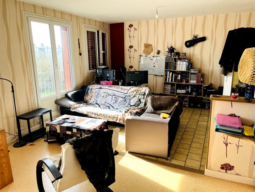 TROYES Appartement Troyes Grand T2 56 m2 vendu loué 1