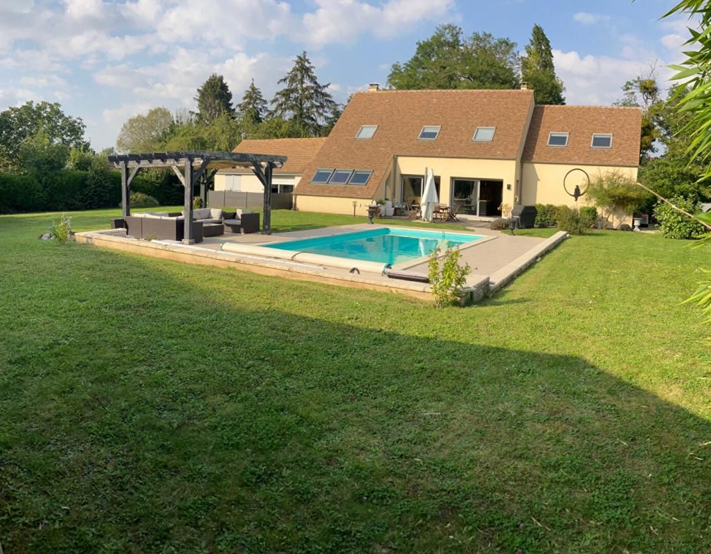 Belle maison contemporaine + maison F2
