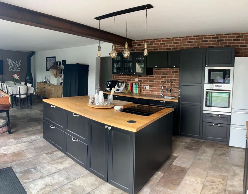 THOIRY Belle maison contemporaine + maison F2 4
