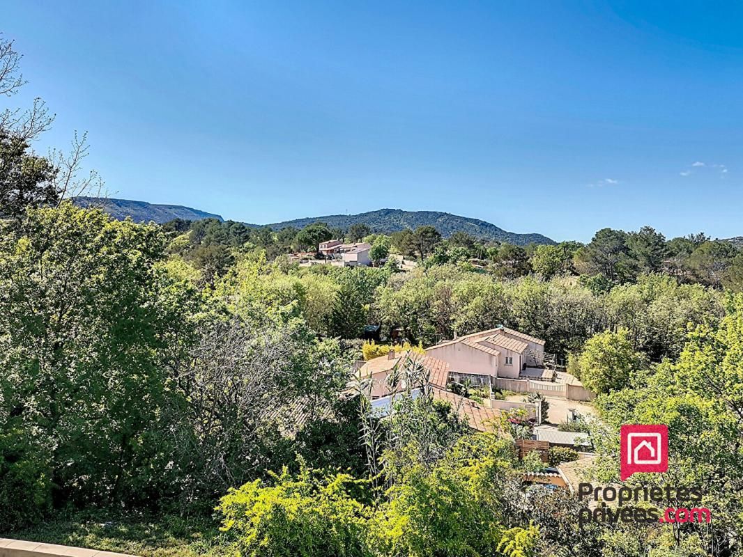 SAINT-MAXIMIN-LA-SAINTE-BAUME Villa Saint Maximin La Sainte Baume 4 pièces 104 m2 2
