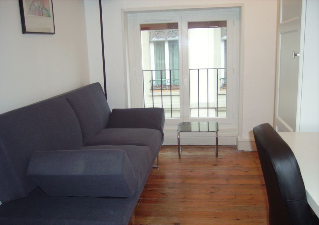 Lyon (69003), Appartement T1 Bis avec alcôve, 29m² , Dernier étage