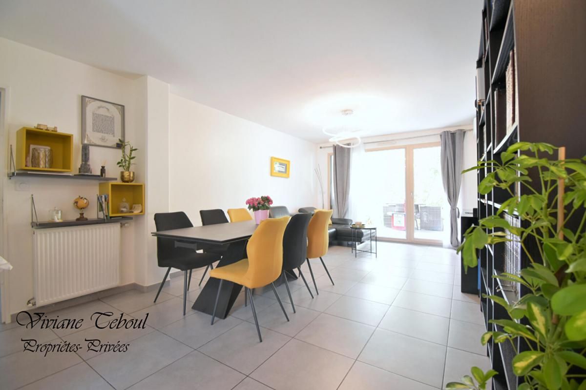VILLEURBANNE Appartement Villeurbanne République 4 pièce(s) 79.15 m2 et balcon de 8 m2 3