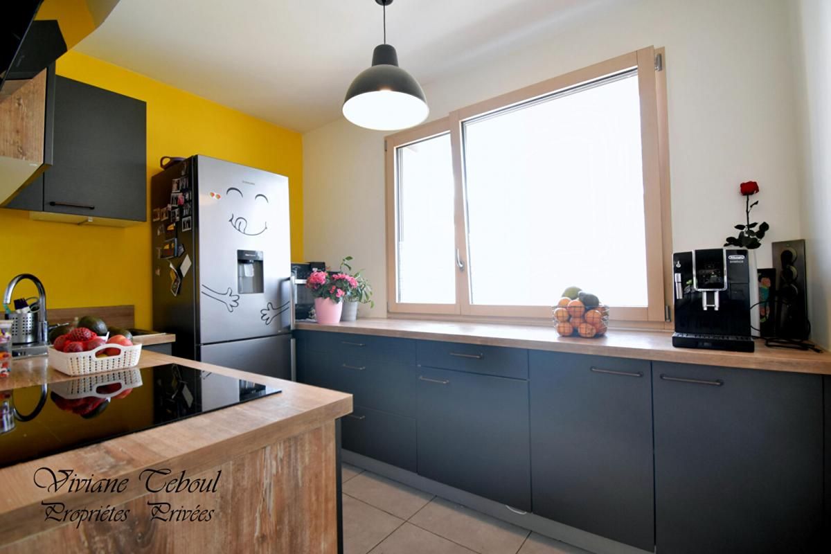 VILLEURBANNE Appartement Villeurbanne République 4 pièce(s) 79.15 m2 et balcon de 8 m2 4