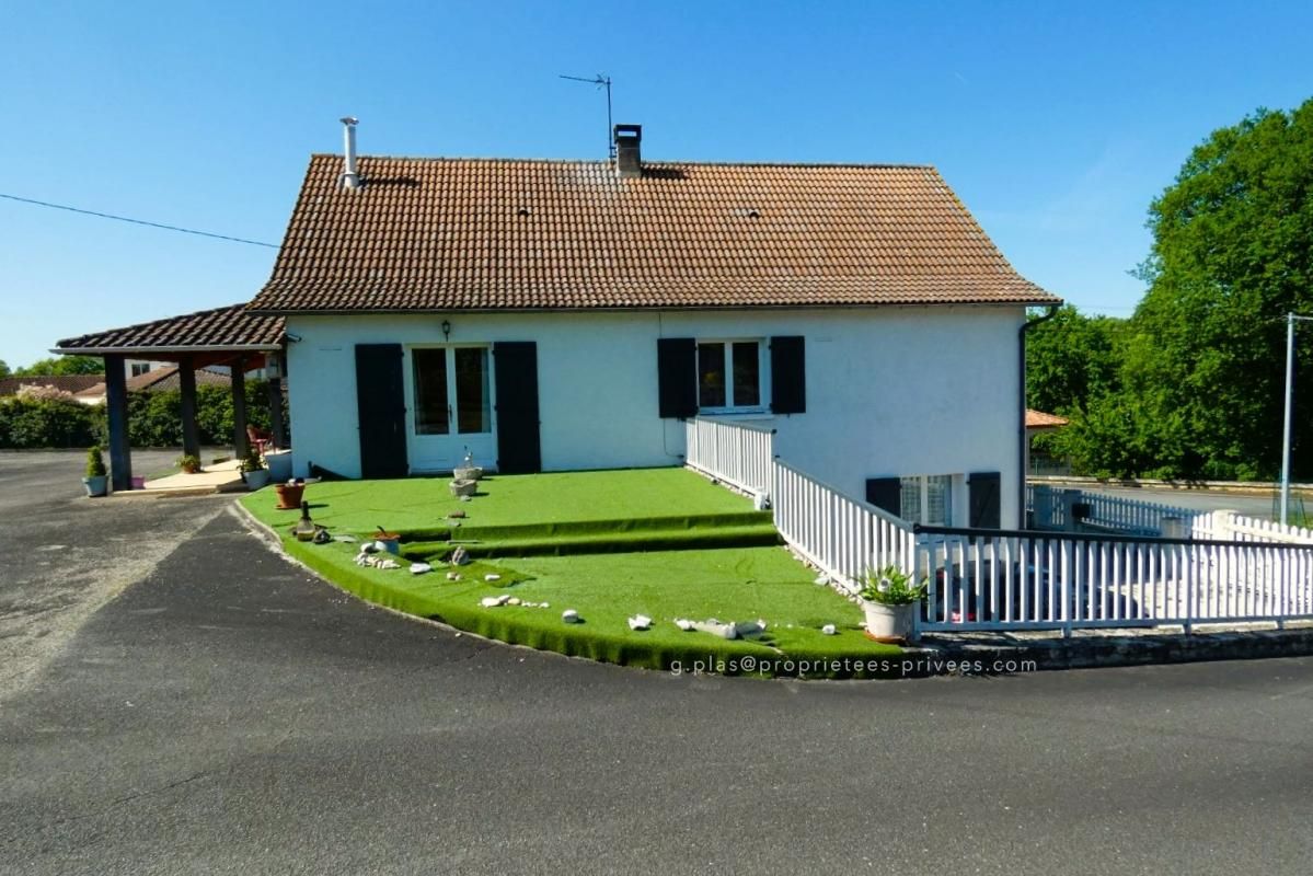 A vendre Puy-l'Évêque : maison 170 m² + logement indépendant + dépendances