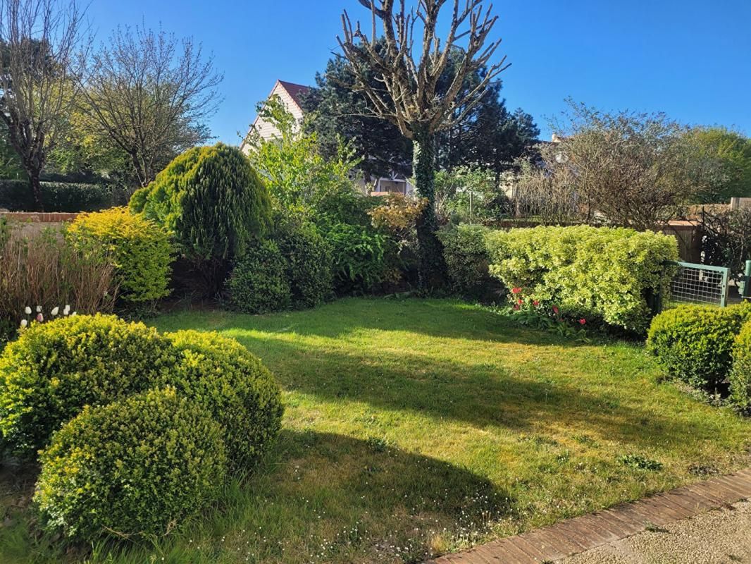 LE TOUQUET-PARIS-PLAGE Appartement Le Touquet Paris Plage 2 pièce(s) 48 ,79m2 avec jardin et parking privé 3