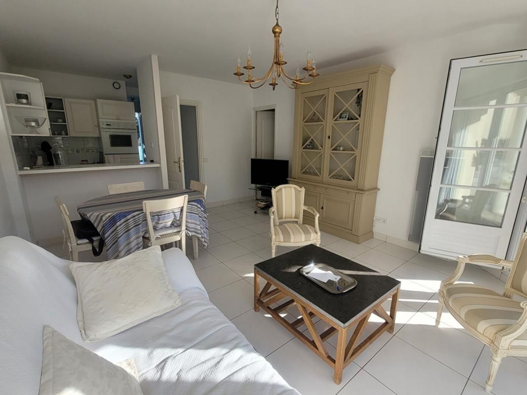 LE TOUQUET-PARIS-PLAGE Appartement Le Touquet Paris Plage 2 pièce(s) 48 ,79m2 avec jardin et parking privé 4