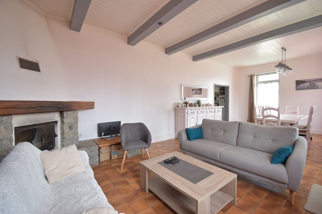 LES SABLES-D'OLONNE Maison Les Sables d'Olonne 5 pièces 125m2 + studio 32 m2 2