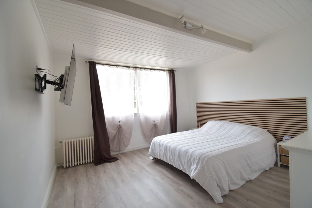LES SABLES-D'OLONNE Maison Les Sables d'Olonne 5 pièces 125m2 + studio 32 m2 3