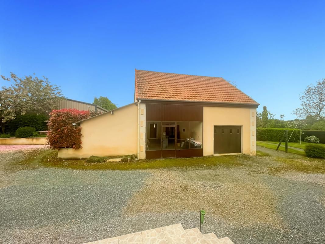 SAINT-CHARTIER À vendre : Somptueuse propriété de 250m2 au coeur de la campagne berrichonne, à deux pas de La Châtre, ville de Georges Sand 2