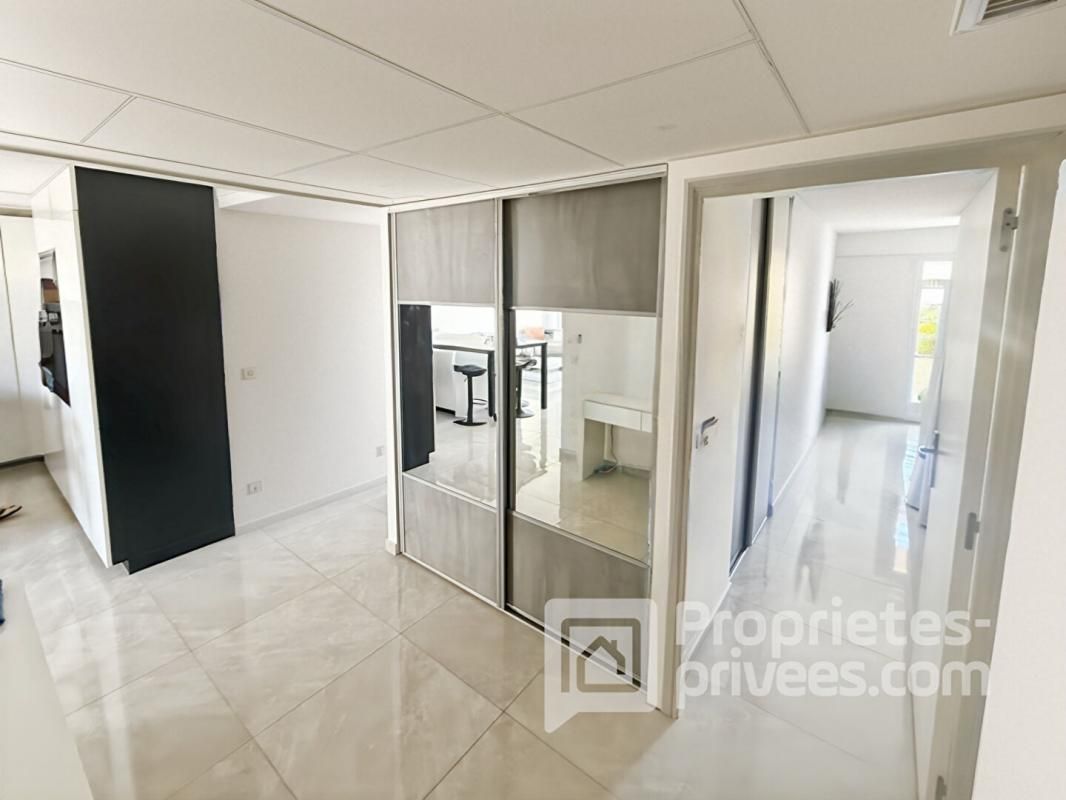 SAINT-LAURENT-DU-VAR LES VESPINS 4 pièces contemporain de 70m² 2