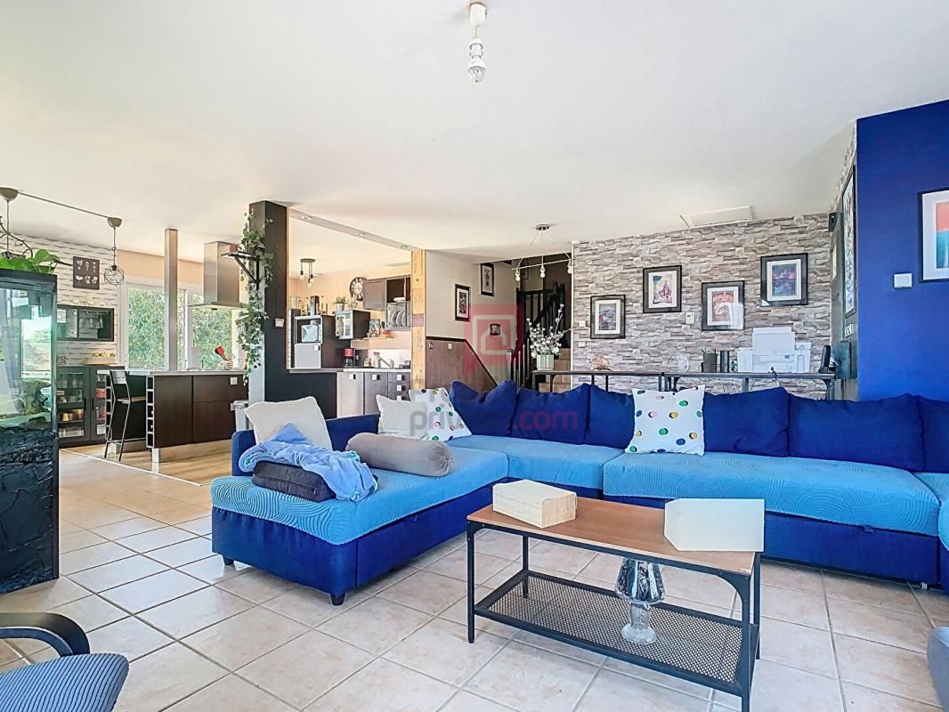 Vente Maison Plain Pied - 4 Chambres - Châtellerault