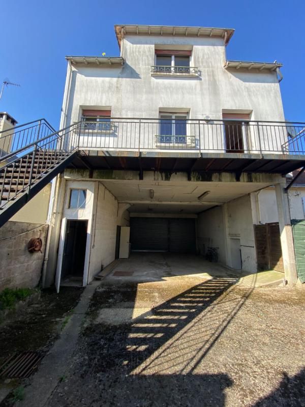 ENSEMBLE IMMOBILIER - 44680 SAINTE PAZANNE - BUDGET 301 600 HAI