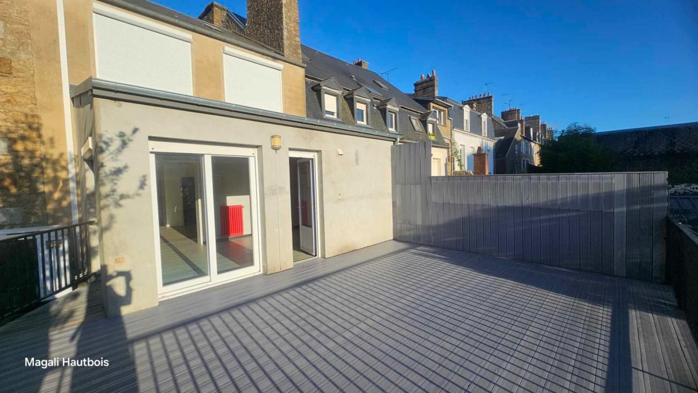 Appartement de 78 m2 avec grande terrasse, en hyper centre d'Avranches