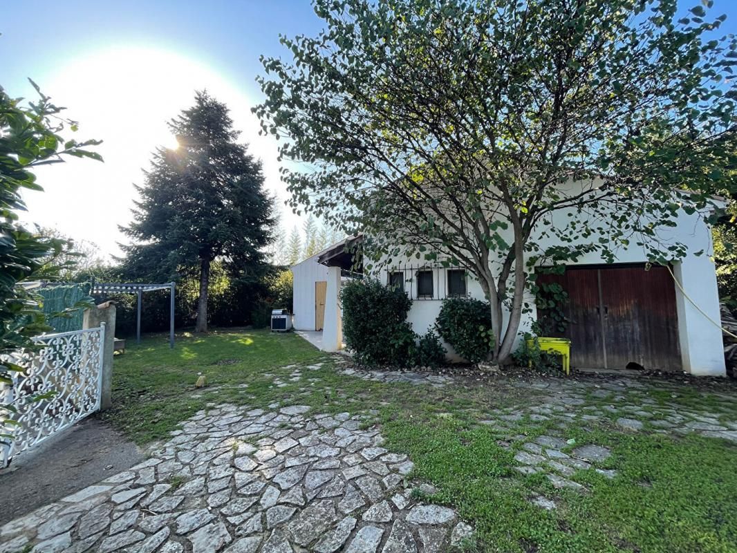VALENCE Maison Valence 6 pièce(s) 110 m2,garage 4