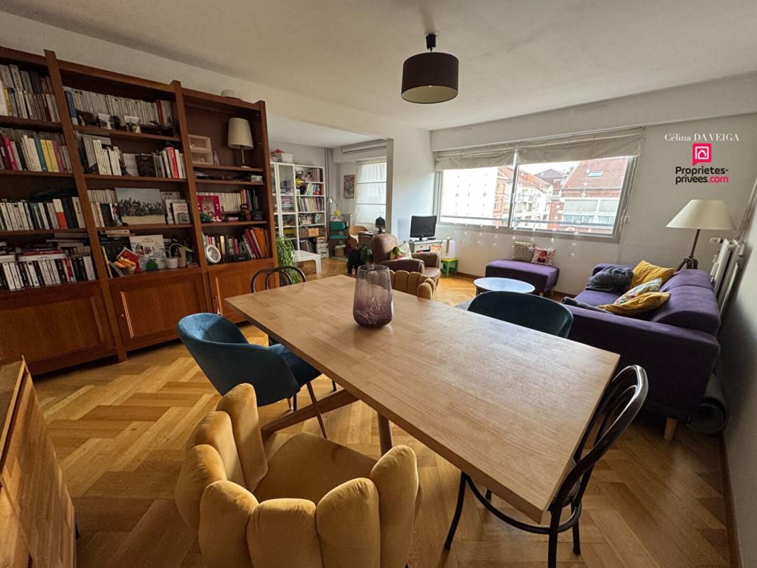 Appartement lumineux , 3 chambres, 2 salle de bains + parking 2 voitures