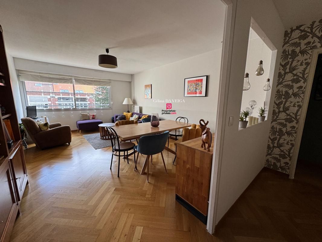 LILLE Appartement  lumineux , 3 chambres, 2 salle de bains + parking 2 voitures 3