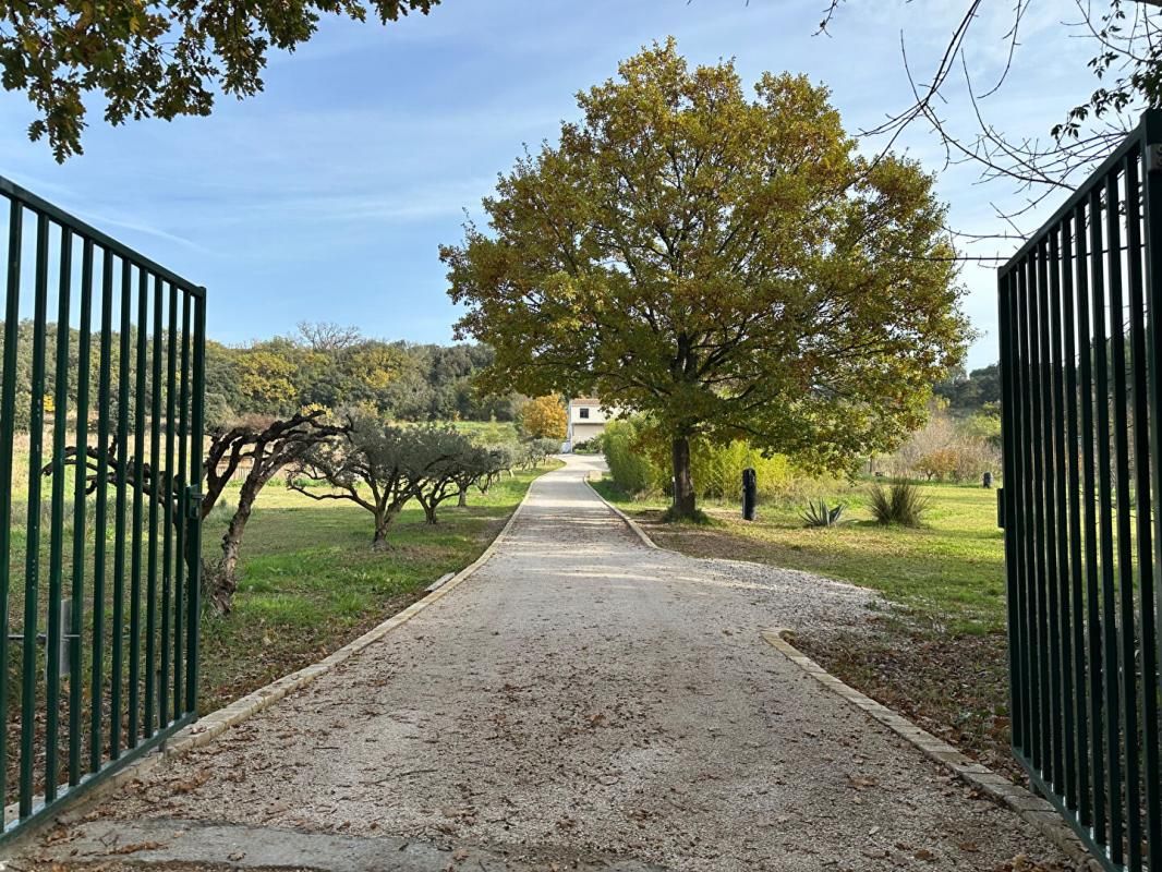 Maison à Plaissan 5 pièces 135 m2
