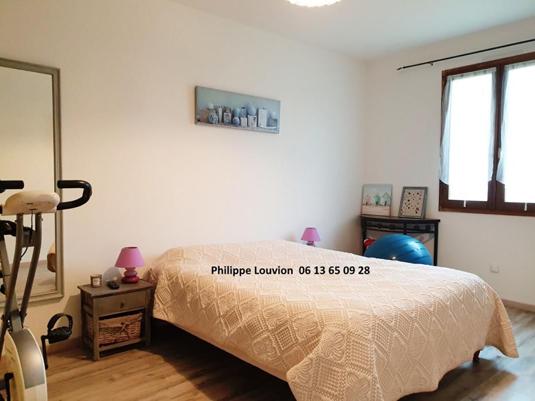 DURAS Maison 5 pièce(s) 103 m2 4