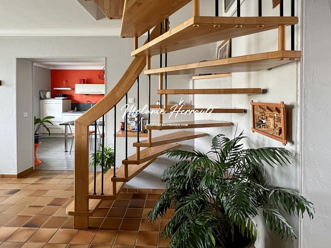 PARIGNE-L'EVEQUE Maison individuelle 6 pièces - 138 m2 - 4 chambres - Parigné l'Evêque (72250) 3