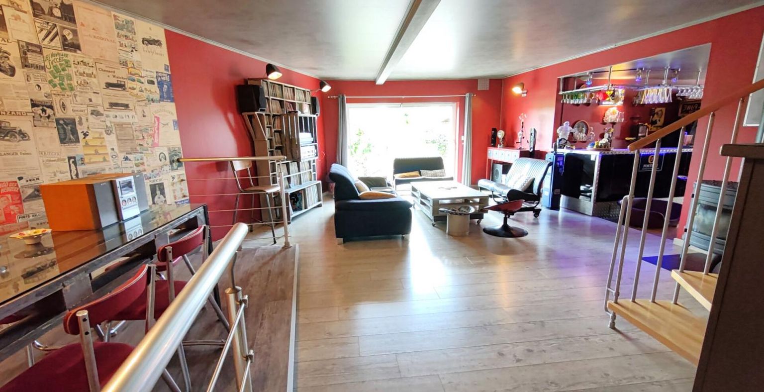 NUAILLE-D'AUNIS Nuaille D'Aunis, ensemble immobilier maison de 184m2 et 2 logements locatifs 3