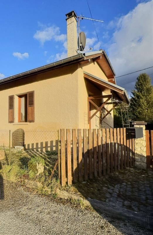 SAINT-GEOIRE-EN-VALDAINE Maison Saint-Geoire-en-Valdaine de 46m2 sur 531m2 de terrain 2