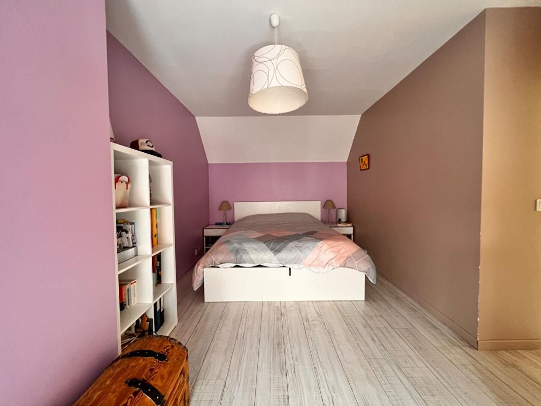 FLEURY-MEROGIS Maison Fleury Merogis 5 pièces avec un jardin de 509 m2 4