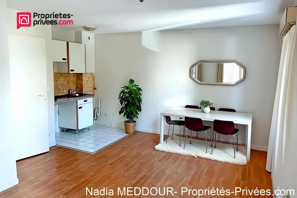 TREMBLAY-EN-FRANCE Appartement Tremblay En France studio avec terrasse 3