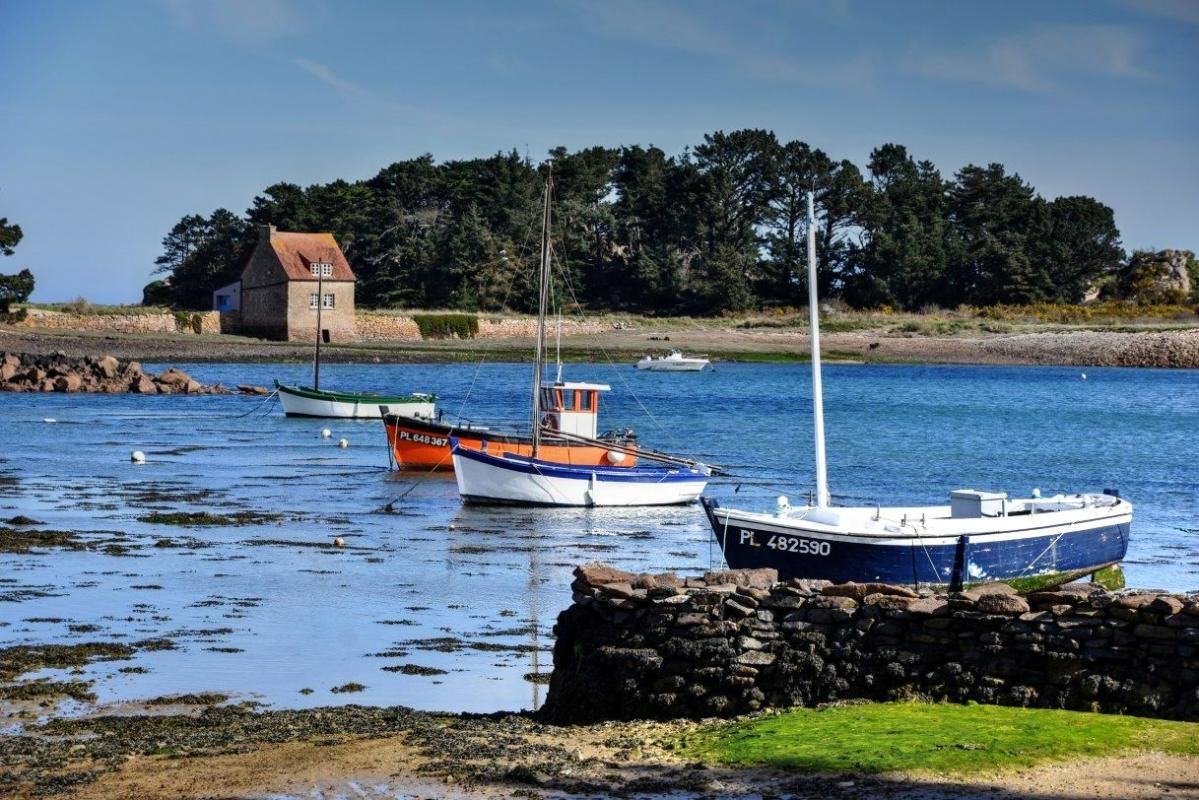 PENVENAN Maison de 166 m2, 5 chambres, proche des commerces et de la mer 3