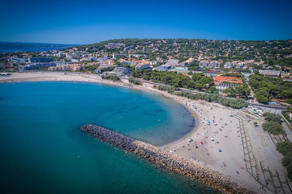 SETE Terrasse plein Est. Élégant T2 dans résidence haut de gamme. Quartier de la Corniche 3